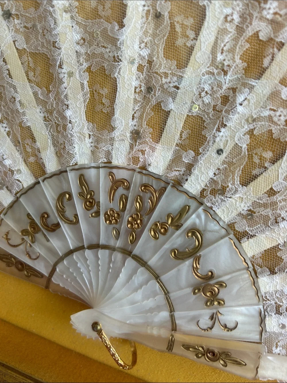 Vintage Framed Lace Hand Fan
